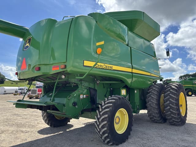 Image of John Deere 9670 STS equipment image 4