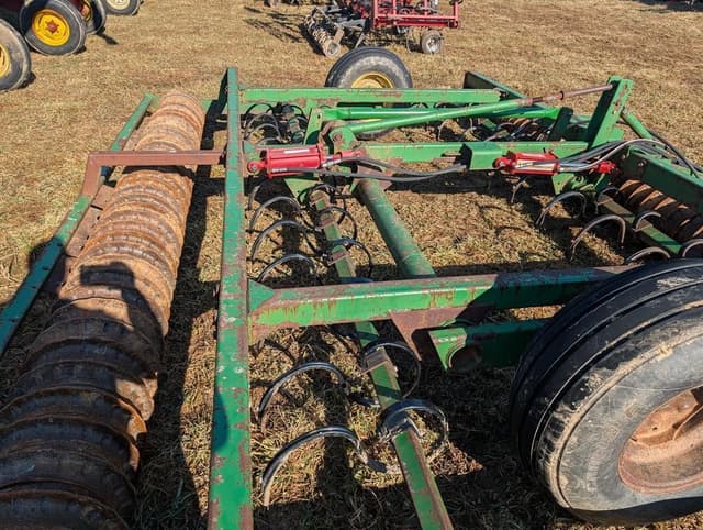 Image of John Deere 970 equipment image 4