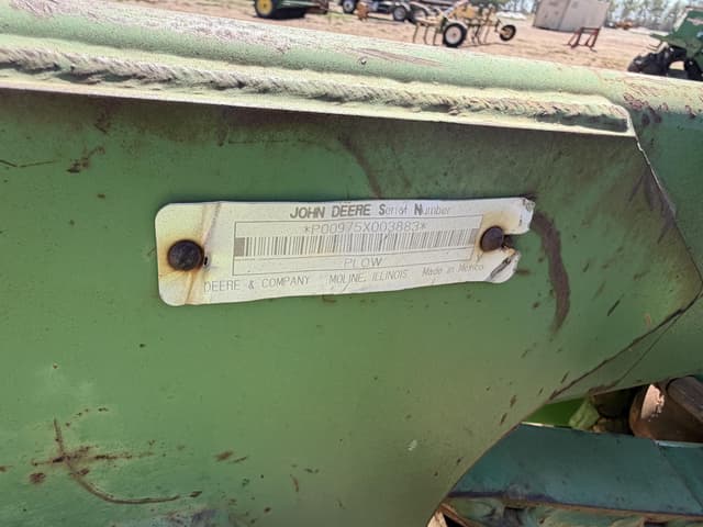 Image of John Deere 975 equipment image 1
