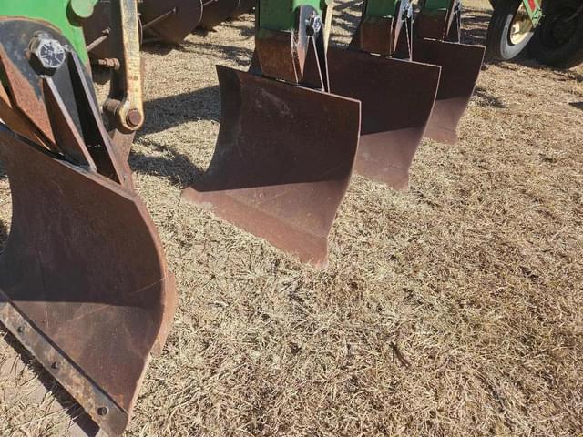 Image of John Deere 975 equipment image 2