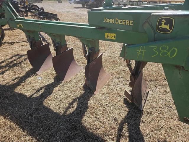 Image of John Deere 975 equipment image 4