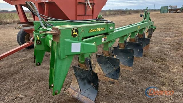 Image of John Deere 975 equipment image 1