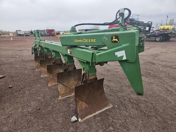 Main image John Deere 975