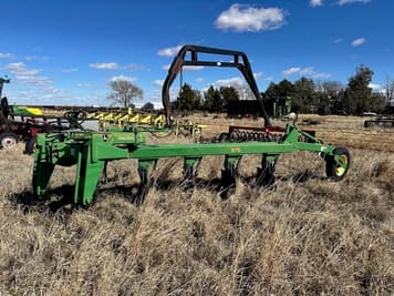 Main image John Deere 975