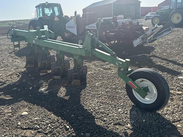 Image of John Deere 975 equipment image 3
