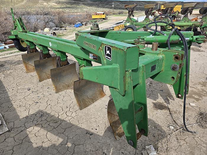 Image of John Deere 975 Primary image