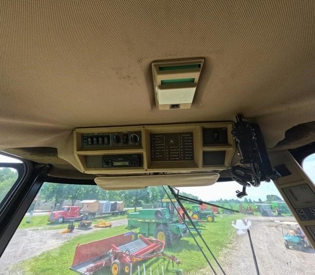 Image of John Deere 9750 STS equipment image 1