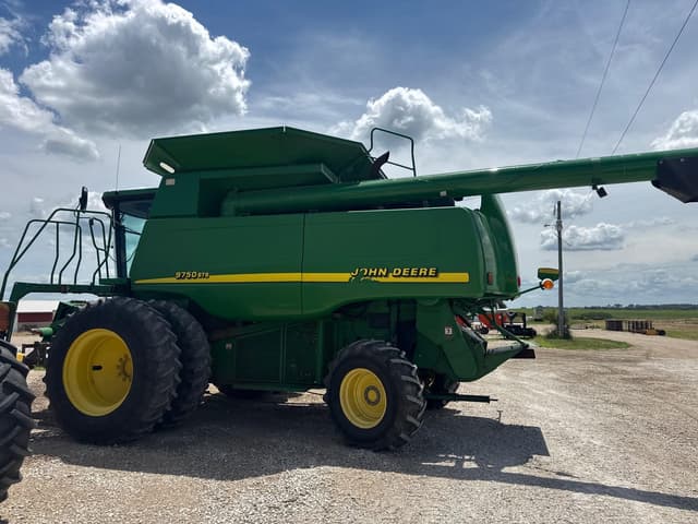 Image of John Deere 9750 STS equipment image 1