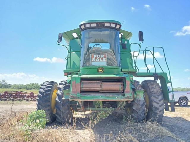 Image of John Deere 9750 STS equipment image 1