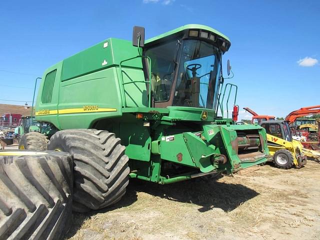 Image of John Deere 9750 STS equipment image 2