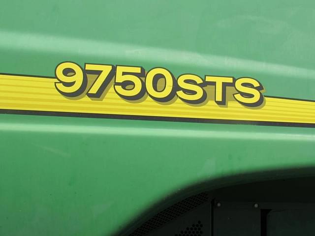 Image of John Deere 9750 STS equipment image 3