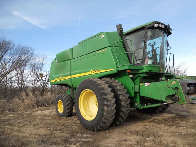 Image of John Deere 9760 STS equipment image 1