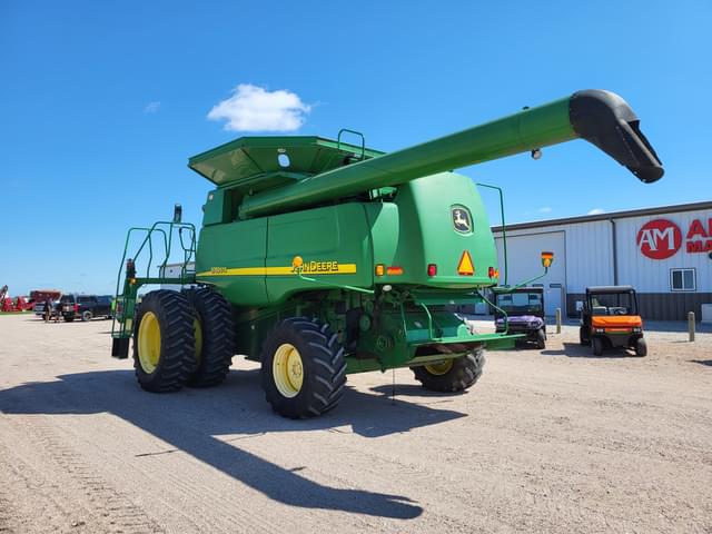 Image of John Deere 9760 STS equipment image 3
