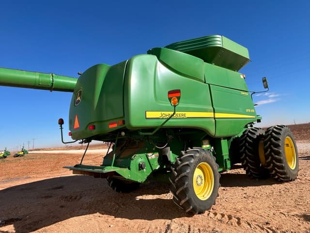 Image of John Deere 9770 STS equipment image 2