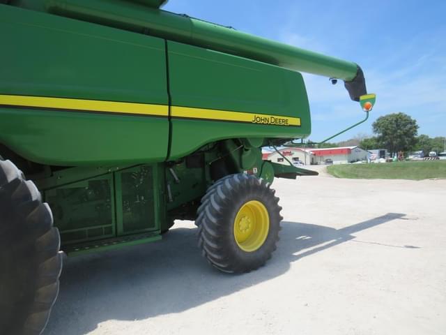 Image of John Deere 9770 STS equipment image 3