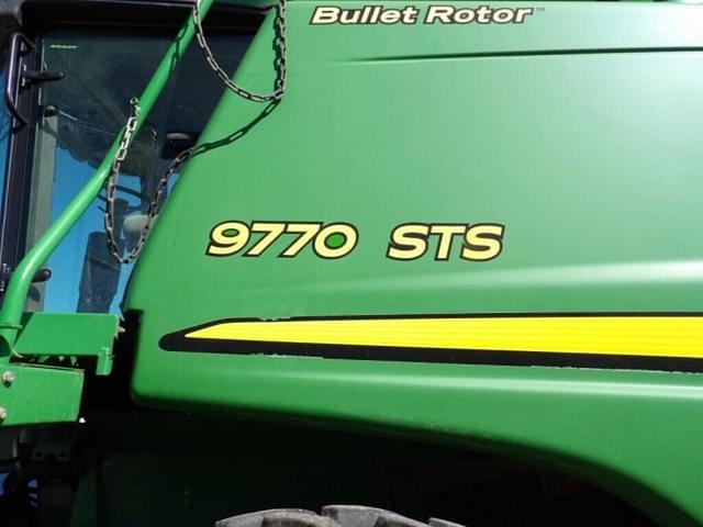 Image of John Deere 9770 STS equipment image 4