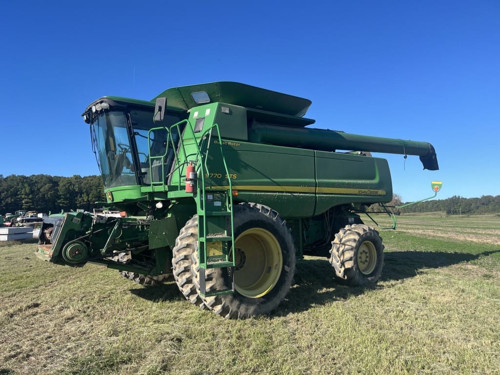 John Deere 9770 STS Equipment Image0