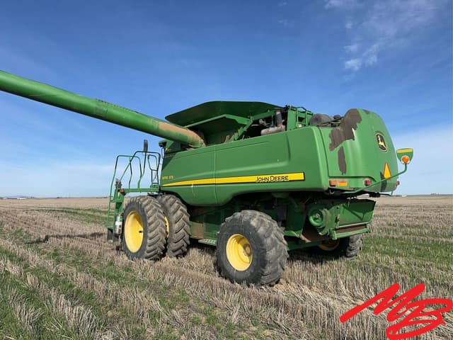 Image of John Deere 9770 STS equipment image 2
