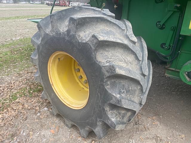 Image of John Deere 9770 STS equipment image 2