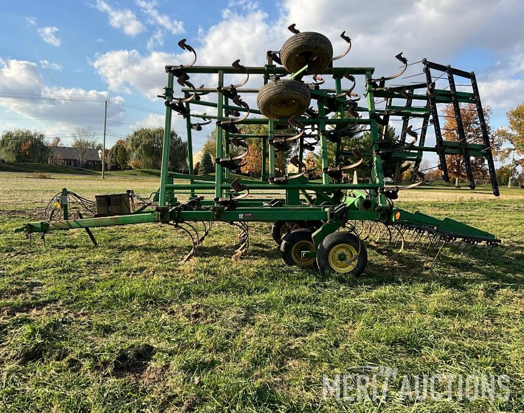 John Deere 980 Equipment Image0