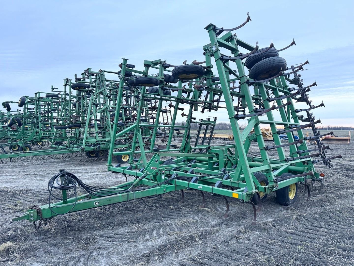 John Deere 980 Equipment Image0