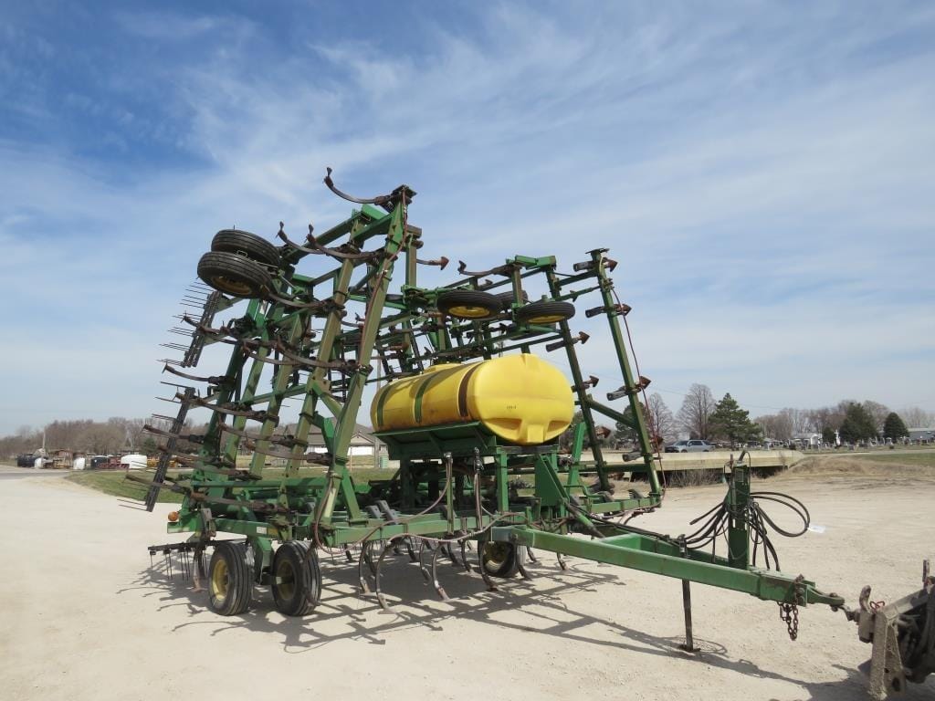 John Deere 980 Equipment Image0