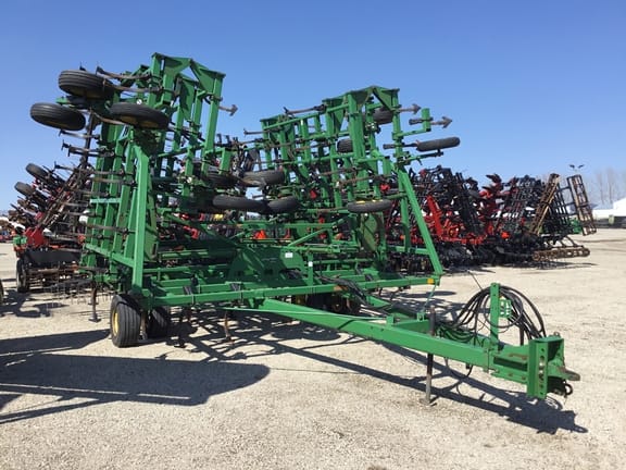 John Deere 985 Equipment Image0