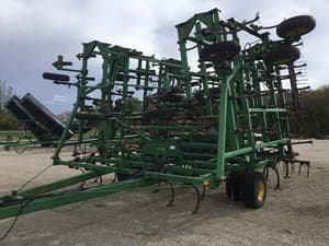 1997 John Deere 985 Image