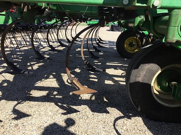 Image of John Deere 985 equipment image 2
