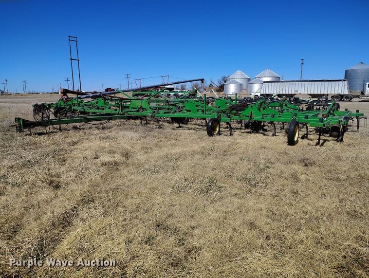 John Deere 985 Equipment Image0