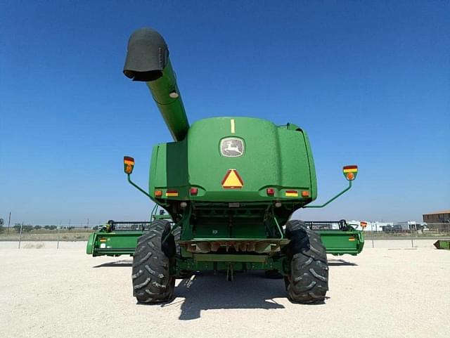 Image of John Deere 9860 STS equipment image 2