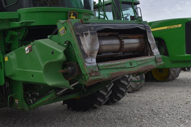 Image of John Deere 9870 STS equipment image 4
