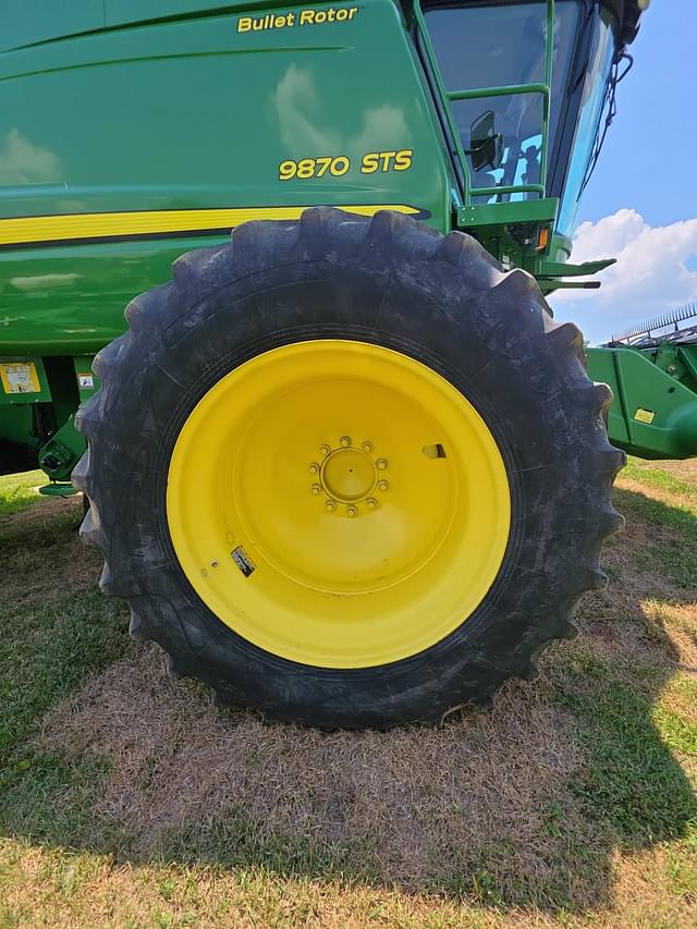 Image of John Deere 9870 STS equipment image 4