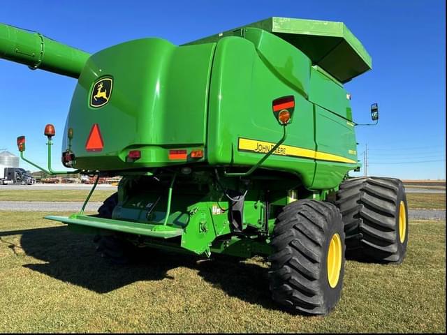 Image of John Deere 9870 STS equipment image 4