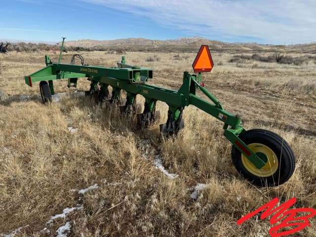 Image of John Deere 995 equipment image 1