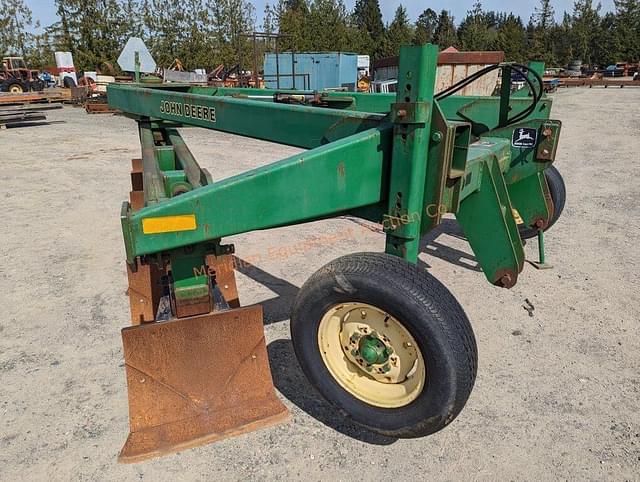 Image of John Deere 995 equipment image 1