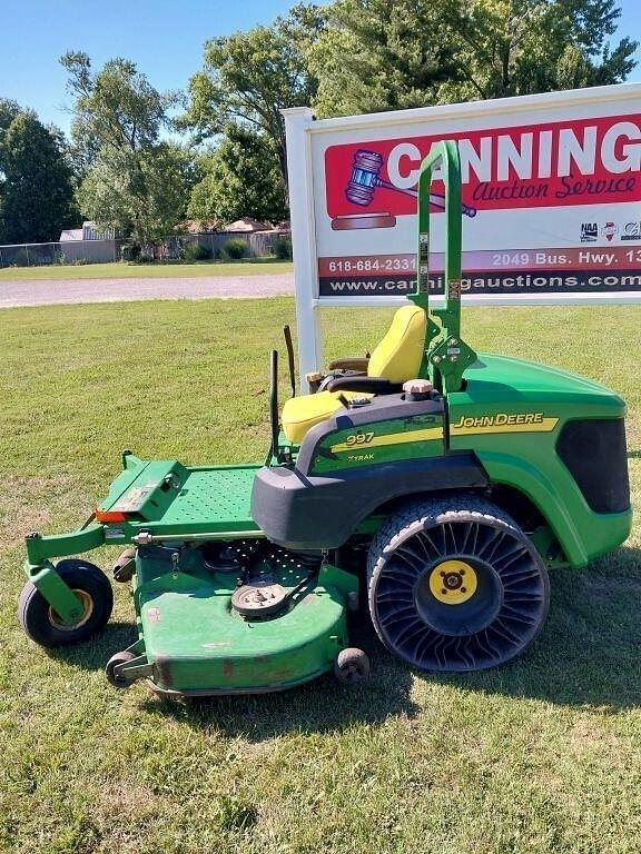 Image of John Deere 997 equipment image 1