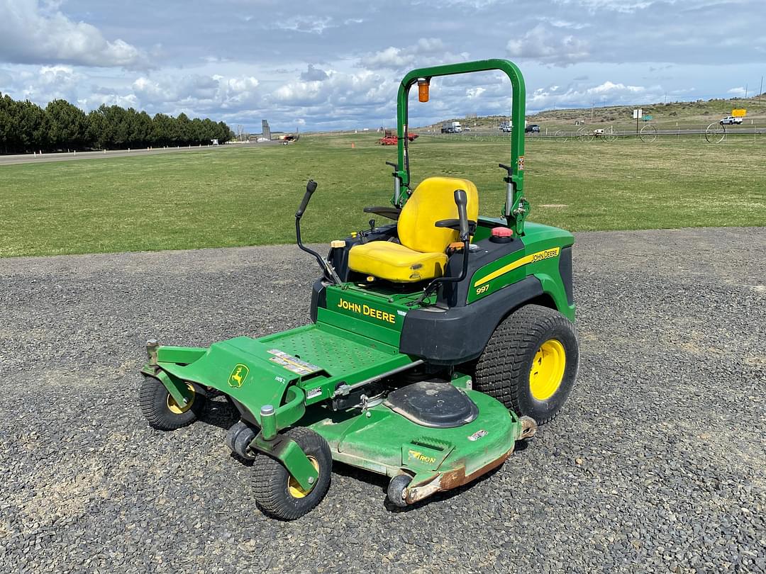 Image of John Deere 997 Primary image
