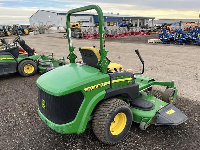 Image of John Deere 997 equipment image 2