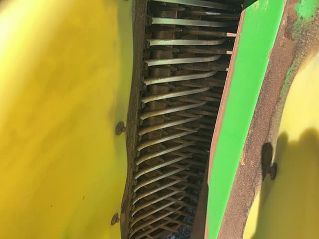 Image of John Deere 9996 equipment image 2