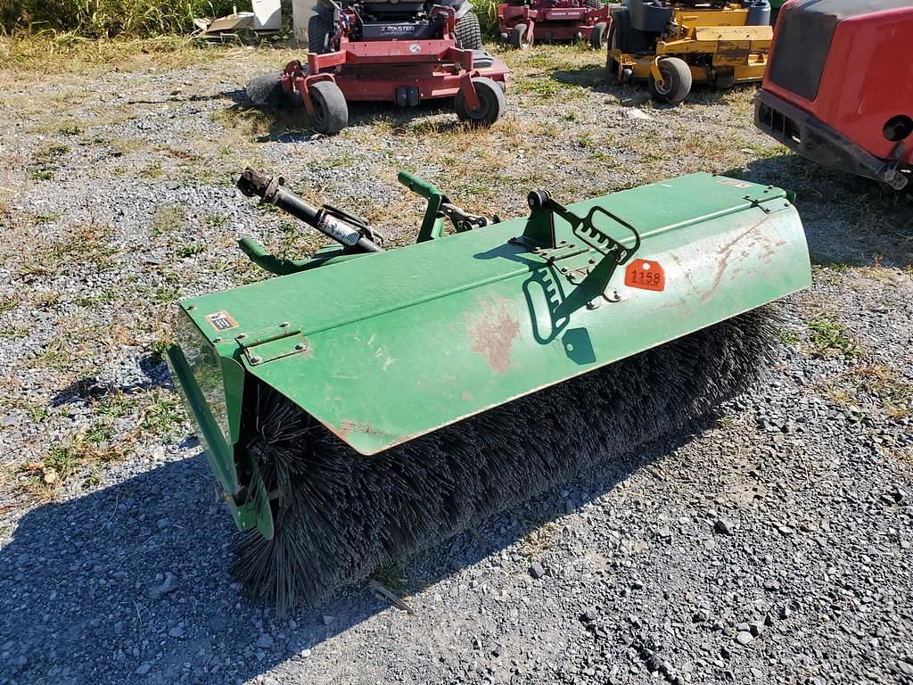 Image of John Deere 60 Heavy Duty Broom Primary image