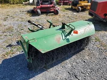 Main image John Deere 60 Heavy Duty Broom