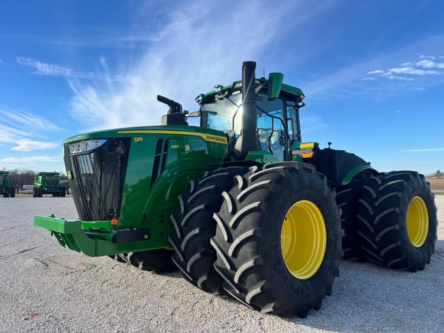 Image of John Deere 9R 490 equipment image 1