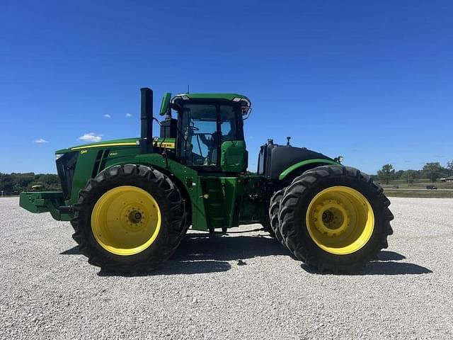 Image of John Deere 9R 640 equipment image 4