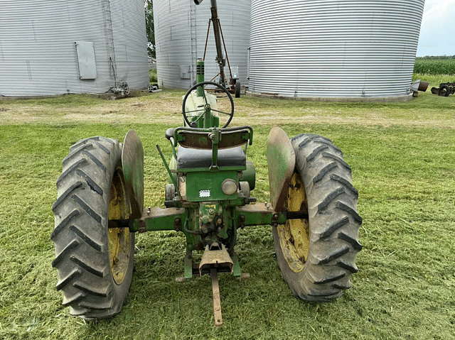 Image of John Deere A equipment image 3