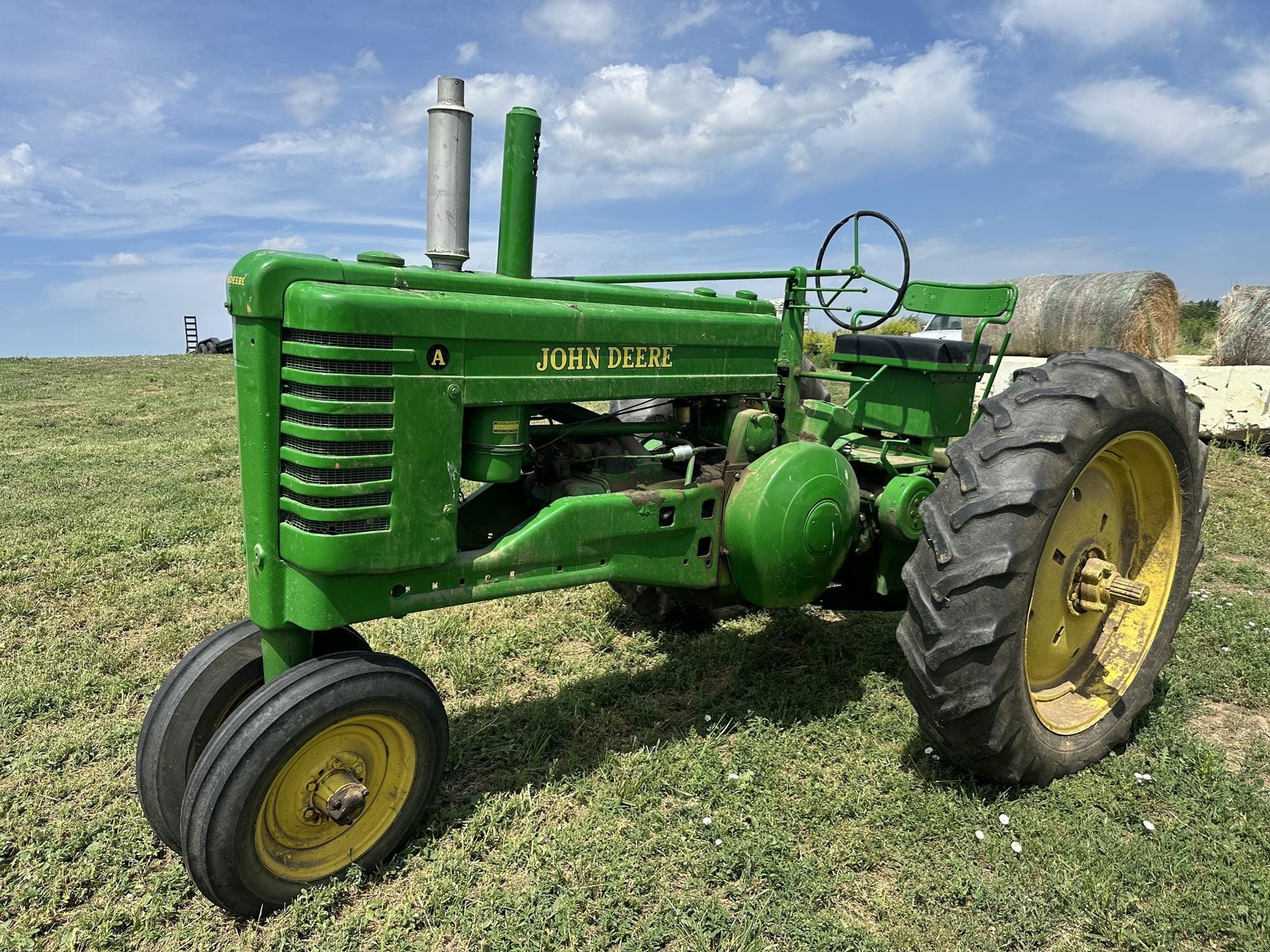 John Deere A Equipment Image0