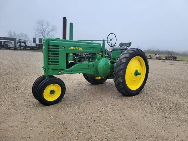 Image of John Deere A equipment image 2