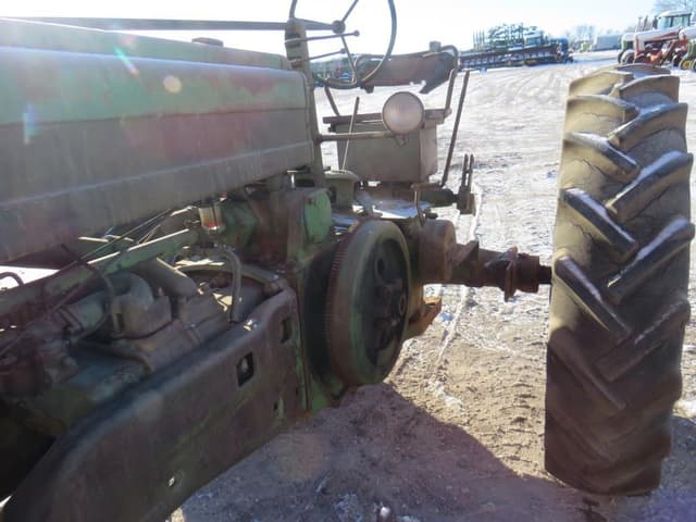 Image of John Deere A equipment image 2