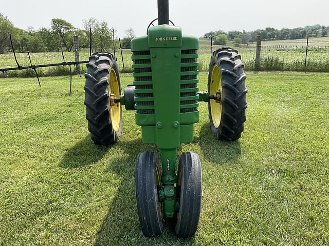 Image of John Deere A equipment image 4