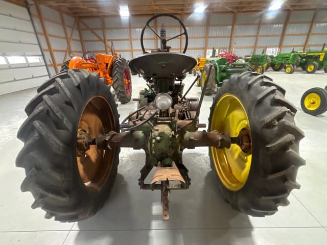 Image of John Deere A equipment image 3